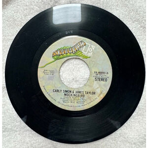 1974 Elektra Records 45 RPM The Carly Simon “Mockingbird / Grownup”